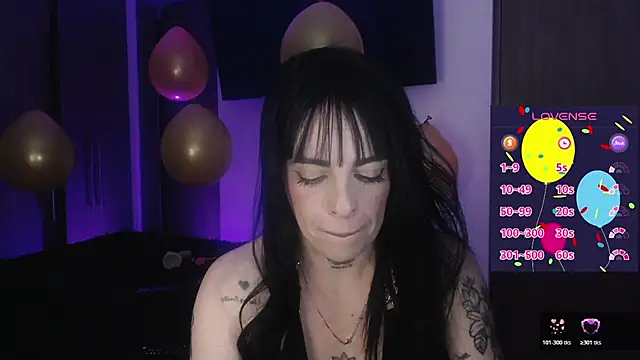 Snapshot of violett_honney chatting on July 22, 2026, 1:51 am violett honney online show from July 22, 2026, 1:51 am