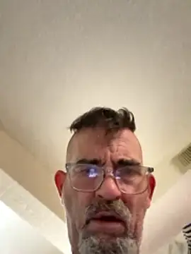 JakTRipr online show from February 22, 2026, 7:59 pm