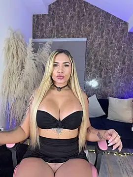 Snapshot of Celestemilan chatting on July 9, 2026, 8:19 pm Celestemilan online show from July 9, 2026, 8:19 pm
