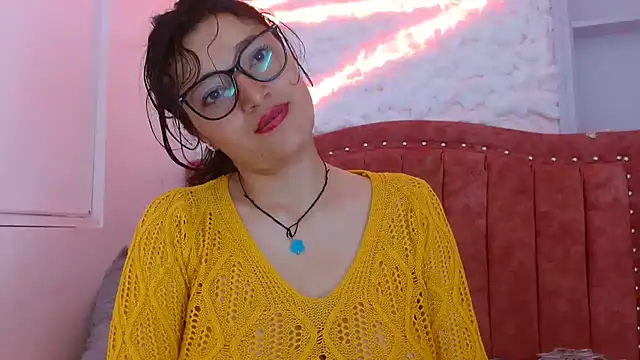 Snapshot of lunazulsj chatting on January 31, 2025, 3:44 pm lunazulsj online show from January 31, 2025, 3:44 pm