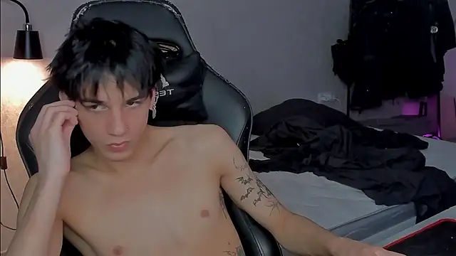 MarkBrowniii online show from January 26, 2025, 11:18 pm