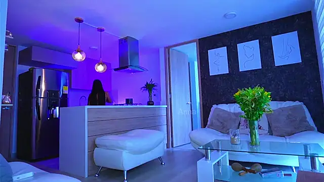 AnnaTaylor1 online show from March 15, 2025, 8:10 pm