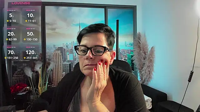 ninarandmann online show from October 12, 2025, 6:20 pm