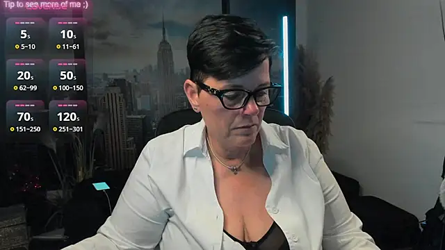 ninarandmann online show from September 15, 2025, 4:29 pm