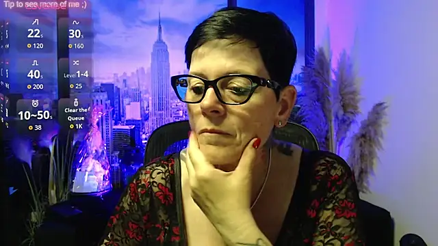 ninarandmann online show from June 1, 2026, 4:39 pm