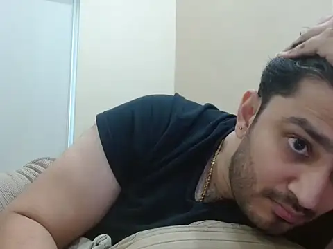 robintoit online show from November 21, 2025, 4:44 am