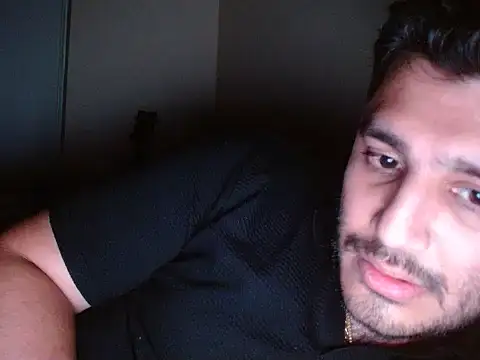 Snapshot of robintoit chatting on April 26, 2026, 11:46 pm robintoit online show from April 26, 2026, 11:46 pm