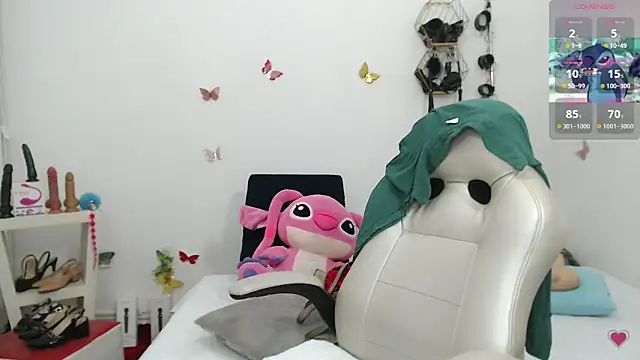 mom hot   online show from April 23, 2026, 8:54 pm