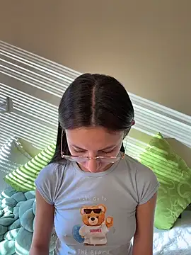 Bonniepark online show from November 9, 2025, 12:20 pm