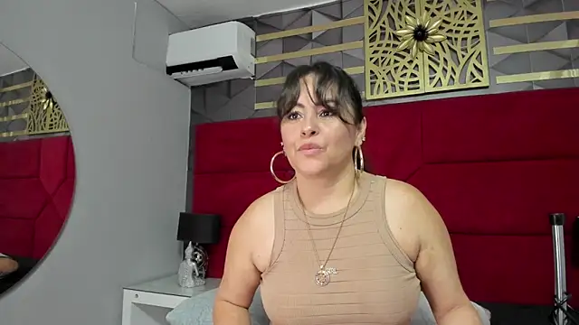 Snapshot of hanny_milf chatting on January 13, 2026, 2:48 am hanny milf online show from January 13, 2026, 2:48 am