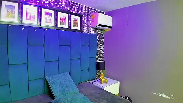 Snapshot of hanny_milf chatting on December 17, 2025, 12:32 pm hanny milf online show from December 17, 2025, 12:32 pm