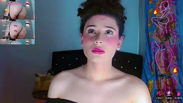 Snapshot of DoveCameron_ chatting on October 31, 2025, 9:22 pm DoveCameron online show from October 31, 2025, 9:22 pm