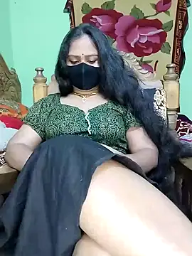 Snapshot of Idhika_Paul chatting on March 1, 2025, 11:37 pm Idhika Paul online show from March 1, 2025, 11:37 pm