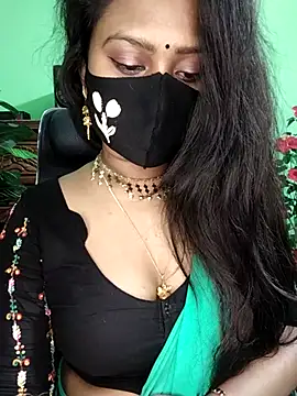 Snapshot of Idhika_Paul chatting on January 17, 2026, 5:49 pm Idhika Paul online show from January 17, 2026, 5:49 pm