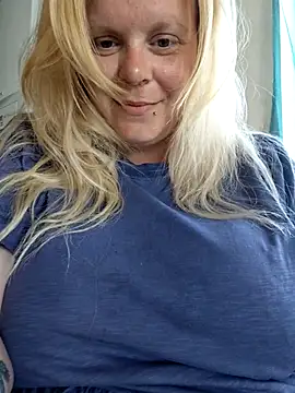 pinkieMilfPUSY online show from July 16, 2026, 11:51 am