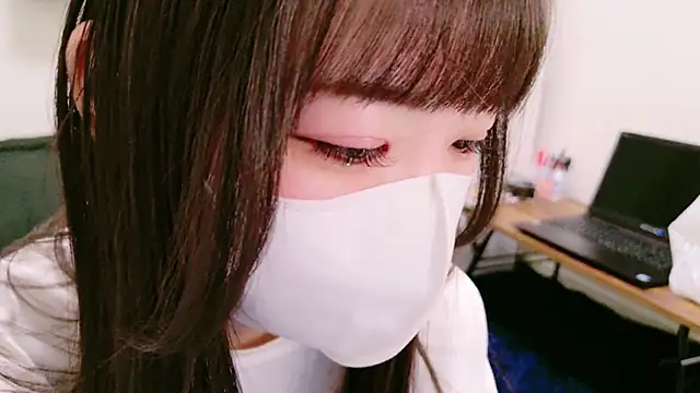 Snapshot of siorin_18 chatting on January 8, 2025, 1:20 pm siorin 18 online show from January 8, 2025, 1:20 pm