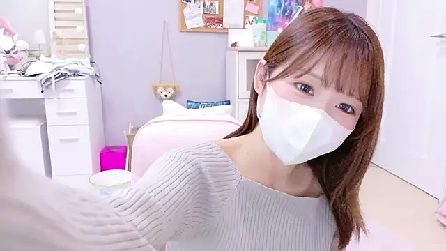 Snapshot of Yui-Ch chatting on September 23, 2025, 12:12 pm Yui-Ch online show from September 23, 2025, 12:12 pm