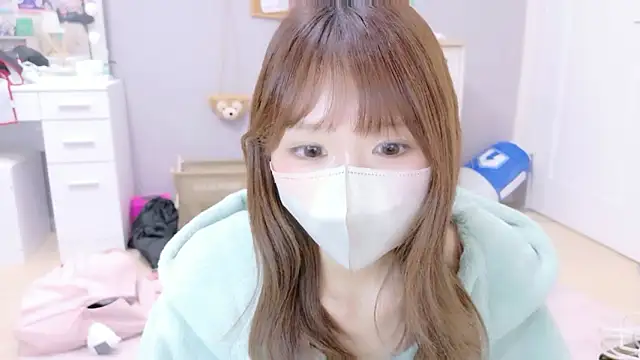 Snapshot of Yui-Ch chatting on October 20, 2025, 2:46 am Yui-Ch online show from October 20, 2025, 2:46 am