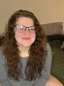 sexybee124 online show from April 11, 2026, 4:42 am