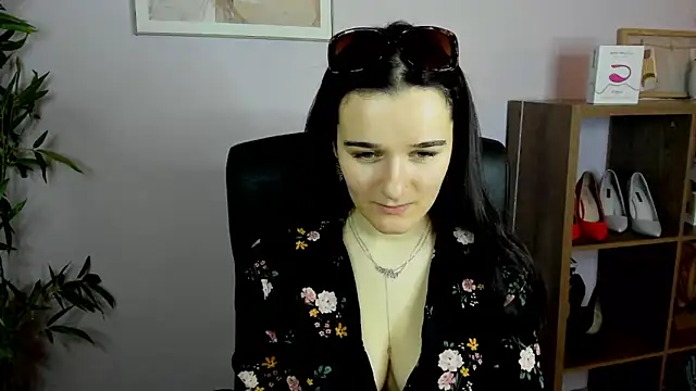 Snapshot of KateDelight chatting on March 22, 2025, 7:36 am KateDelight online show from March 22, 2025, 7:36 am