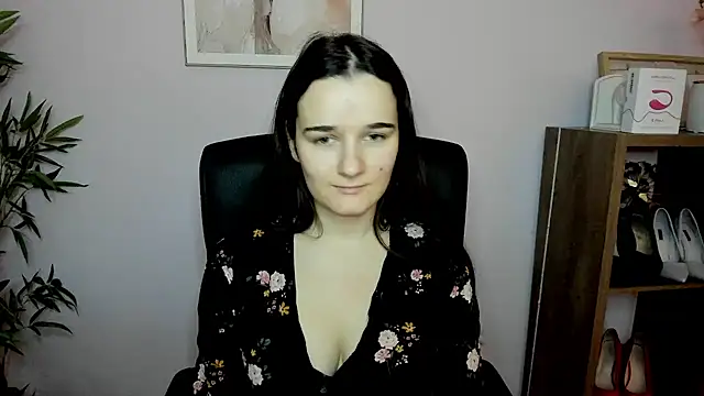 Snapshot of KateDelight chatting on February 8, 2025, 7:37 am KateDelight online show from February 8, 2025, 7:37 am