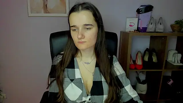 KateDelight online show from December 20, 2025, 7:44 am