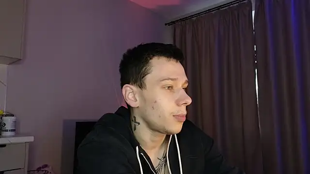 R1mmo   online show from October 30, 2025, 11:41 am