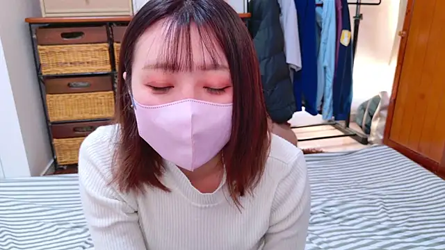 Snapshot of ayu_yu_xo chatting on January 4, 2025, 6:30 am ayu yu xo online show from January 4, 2025, 6:30 am