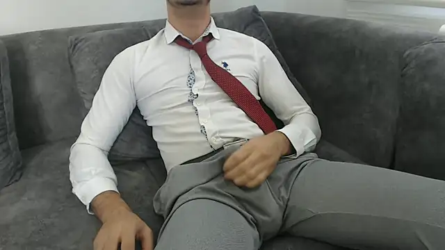 Naughtb0y online show from October 3, 2025, 8:27 am