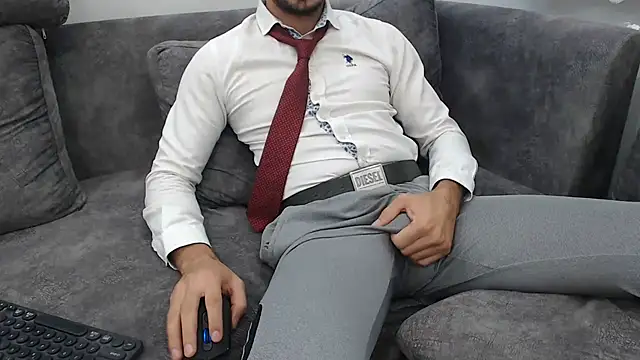 Naughtb0y online show from September 12, 2025, 10:09 pm