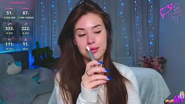 Snapshot of Milkissss chatting on October 11, 2025, 10:55 pm Milkissss online show from October 11, 2025, 10:55 pm