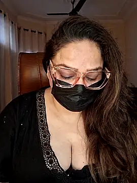 SEXY-Sardarni online show from February 1, 2026, 7:50 am