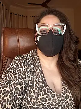 SEXY-Sardarni online show from May 13, 2026, 2:35 pm