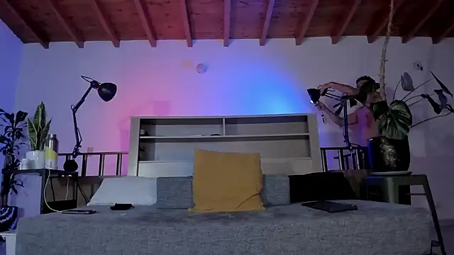 Snapshot of bruno_woods chatting on February 3, 2026, 12:32 am bruno woods online show from February 3, 2026, 12:32 am