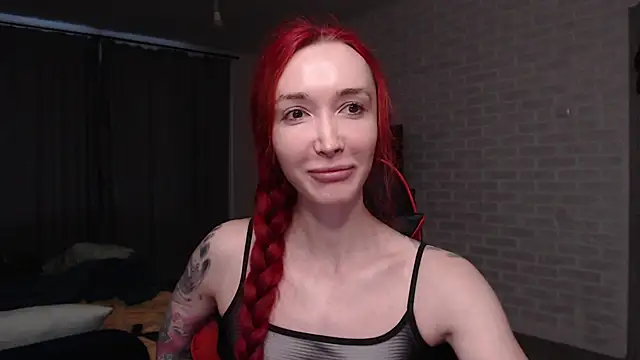 Snapshot of Roxy_Silver chatting on June 18, 2026, 10:20 am Roxy Silver online show from June 18, 2026, 10:20 am