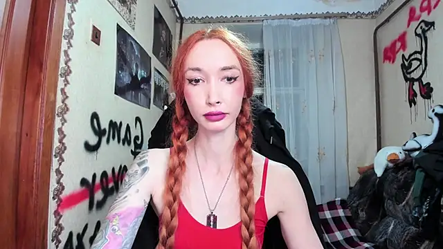 Roxy Silver online show from September 8, 2025, 9:03 pm