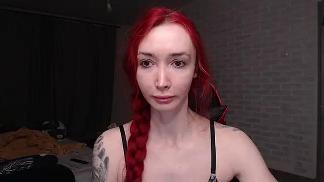 Snapshot of Roxy_Silver chatting on June 22, 2026, 9:01 pm Roxy Silver online show from June 22, 2026, 9:01 pm
