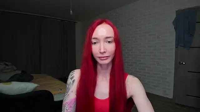 Roxy Silver online show from February 9, 2026, 1:47 am