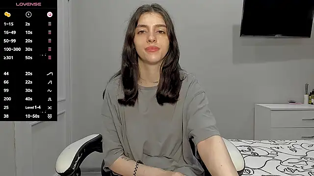 broosnica1 online show from September 18, 2025, 6:49 am