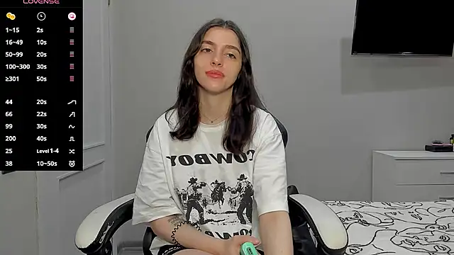 broosnica1 online show from September 14, 2025, 9:09 am