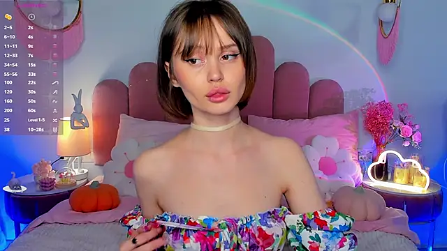 MaryLew online show from October 17, 2025, 5:22 am