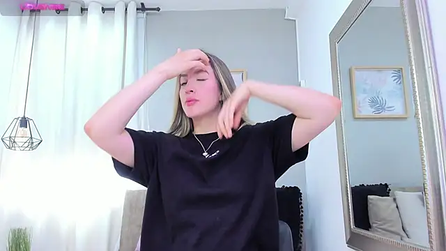 Snapshot of _AlejaCruz_ chatting on March 29, 2026, 5:47 pm AlejaCruz online show from March 29, 2026, 5:47 pm