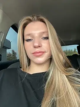 Snapshot of adel_secret chatting on September 9, 2025, 10:36 am adel secret online show from September 9, 2025, 10:36 am
