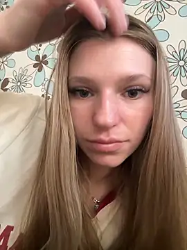 adel secret online show from October 18, 2025, 9:44 am