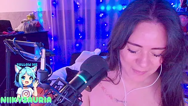  niiky online show from February 10, 2026, 3:33 pm