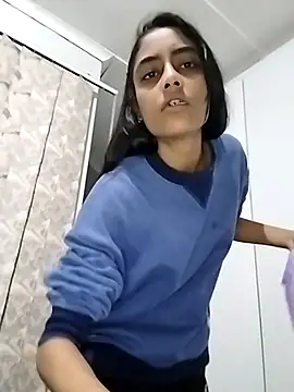 cleopatra-phaedra online show from October 2, 2025, 4:54 pm