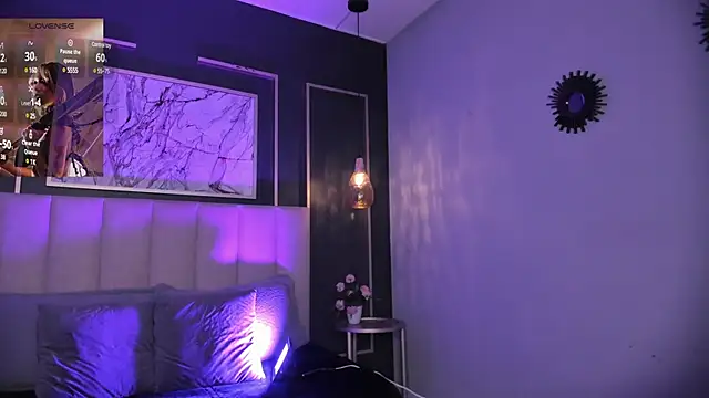 Violetta Nur online show from March 13, 2025, 7:42 am