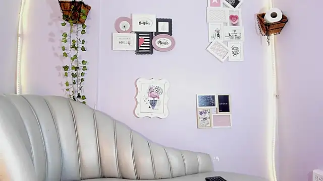 Snapshot of Alice_simpson1 chatting on February 27, 2025, 5:58 pm Alice simpson1 online show from February 27, 2025, 5:58 pm