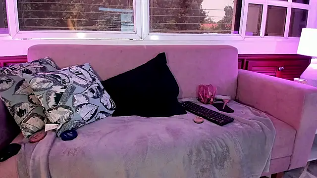 Snapshot of Alice_simpson1 chatting on October 7, 2025, 11:55 am Alice simpson1 online show from October 7, 2025, 11:55 am