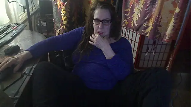Ireallysquirt online show from March 18, 2026, 1:31 am